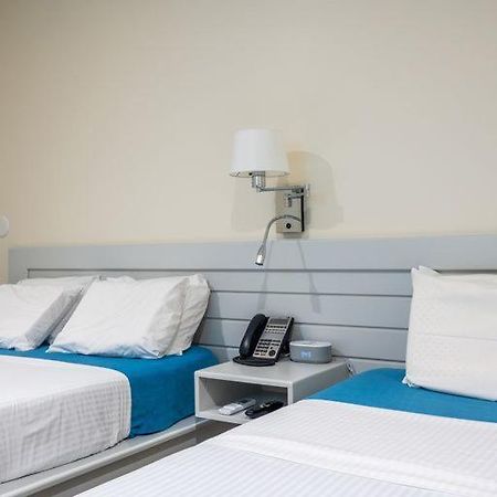 Leelas Villa Inn 플레셔튼 외부 사진