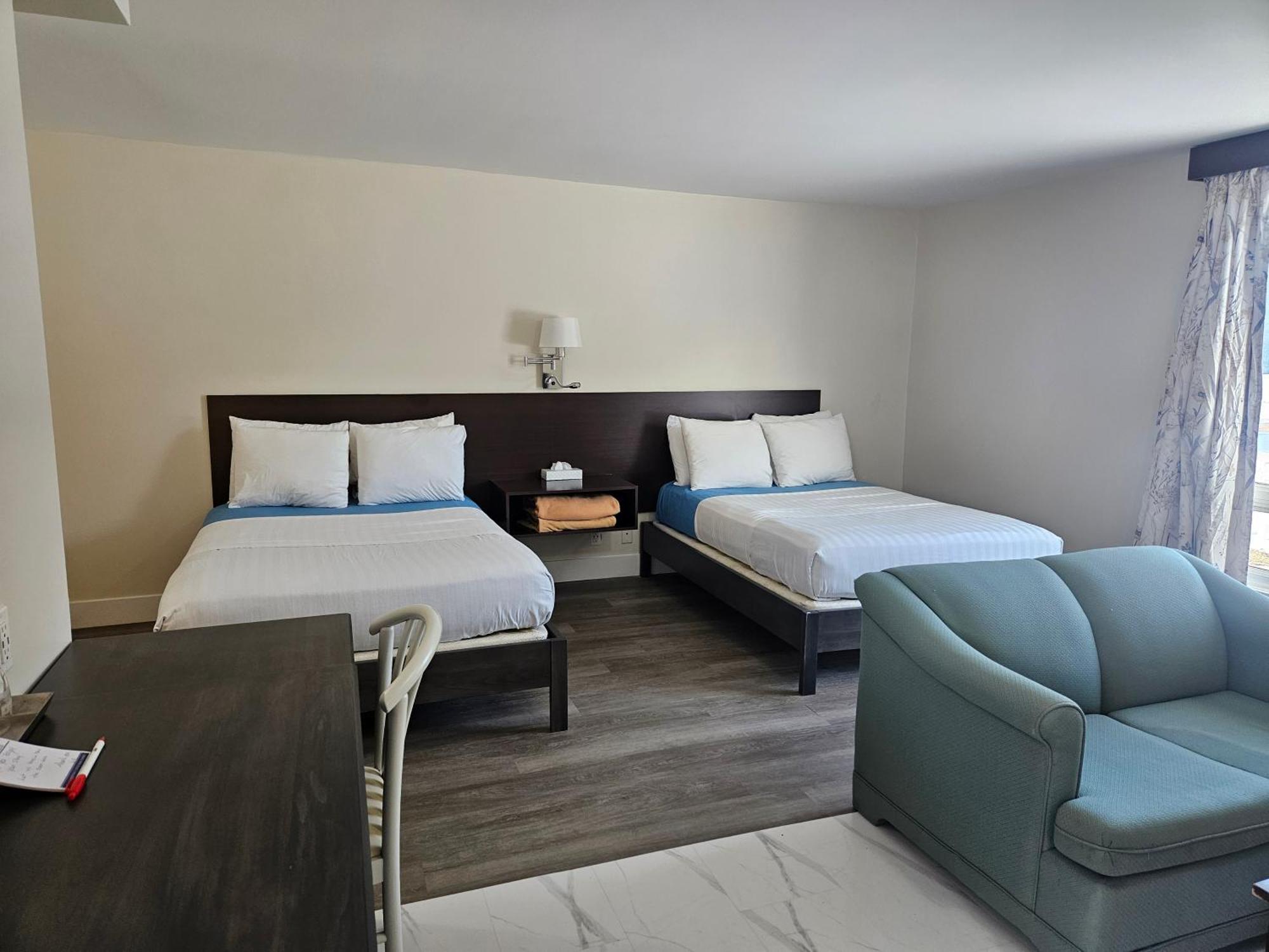 Leelas Villa Inn 플레셔튼 외부 사진