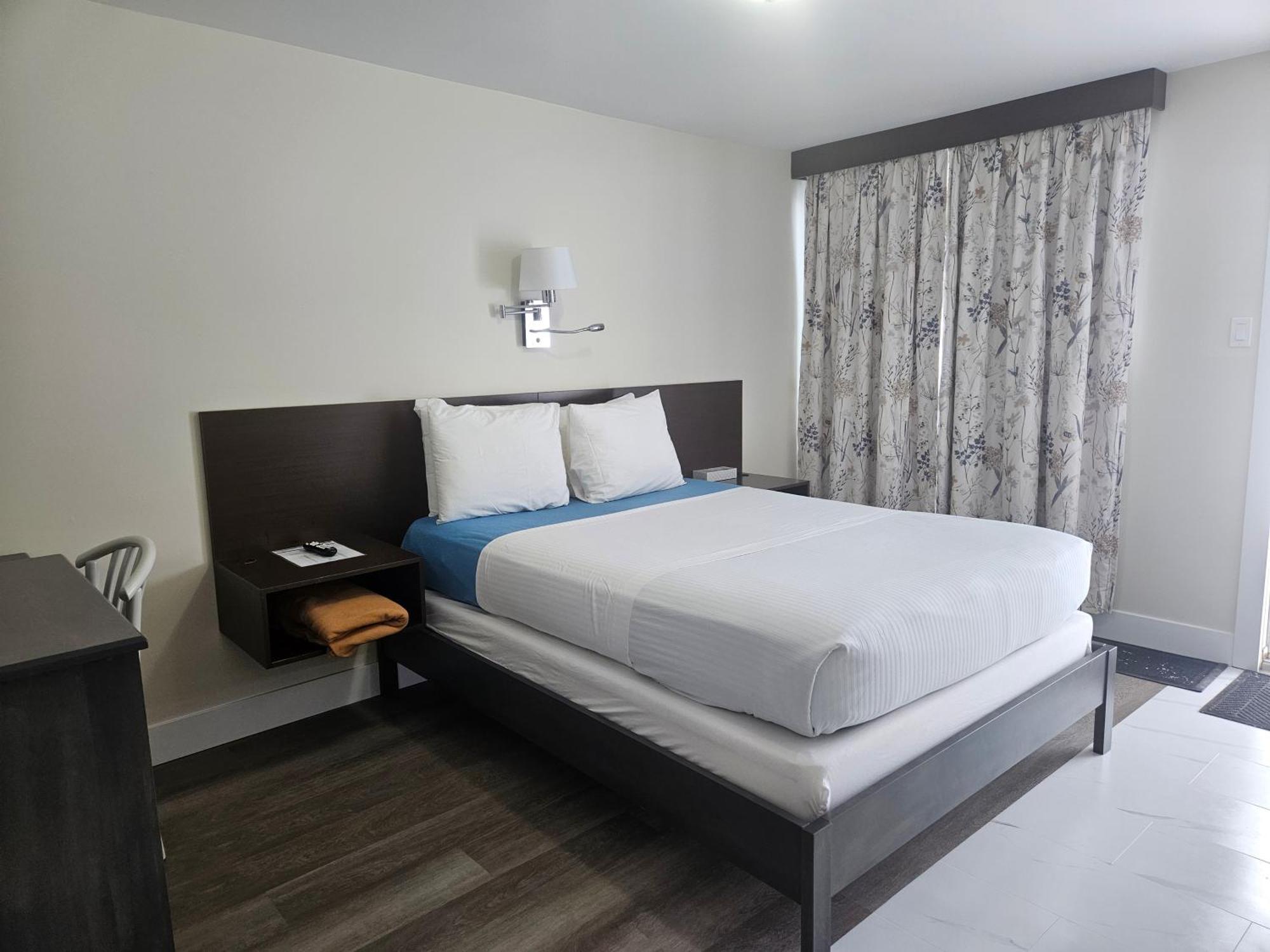 Leelas Villa Inn 플레셔튼 외부 사진